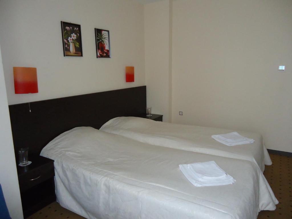 Tropics Hotel Sveti Vlas Habitación foto